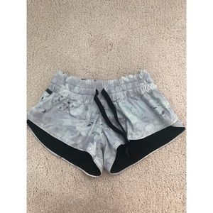 LULULEMON Swim Shorts - Size 2